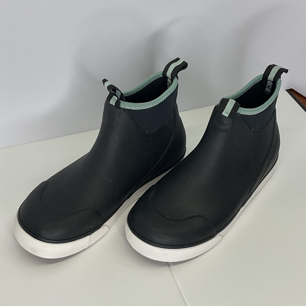 Bass Pro Shops Navy Deck / Rain Boots NWOT - Picture 2 of 10